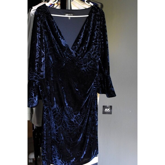NWT Anne Klein Sz Large Navy Velvet Burnout Rose Surplice Dress w/ Bell Sleeves - Picture 1 of 12